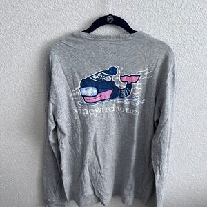 Vineyard Vines Skiing Whale T shirt - S